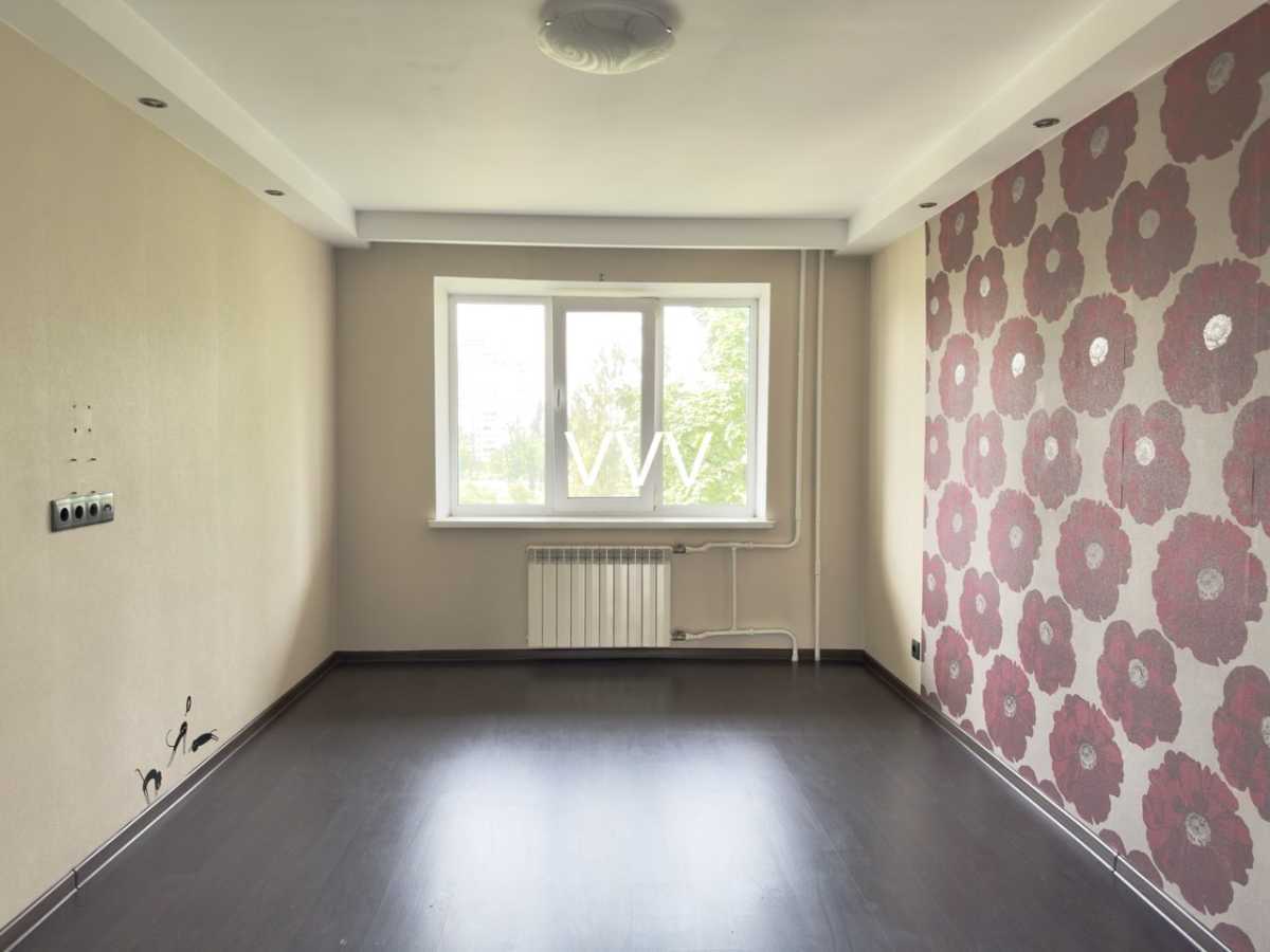 Продаж 3-кімнатної квартири 64.5 м², Івана Миколайчука вул., 19