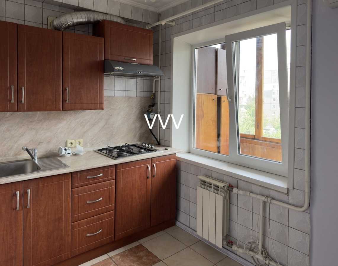 Продаж 3-кімнатної квартири 64.5 м², Івана Миколайчука вул., 19