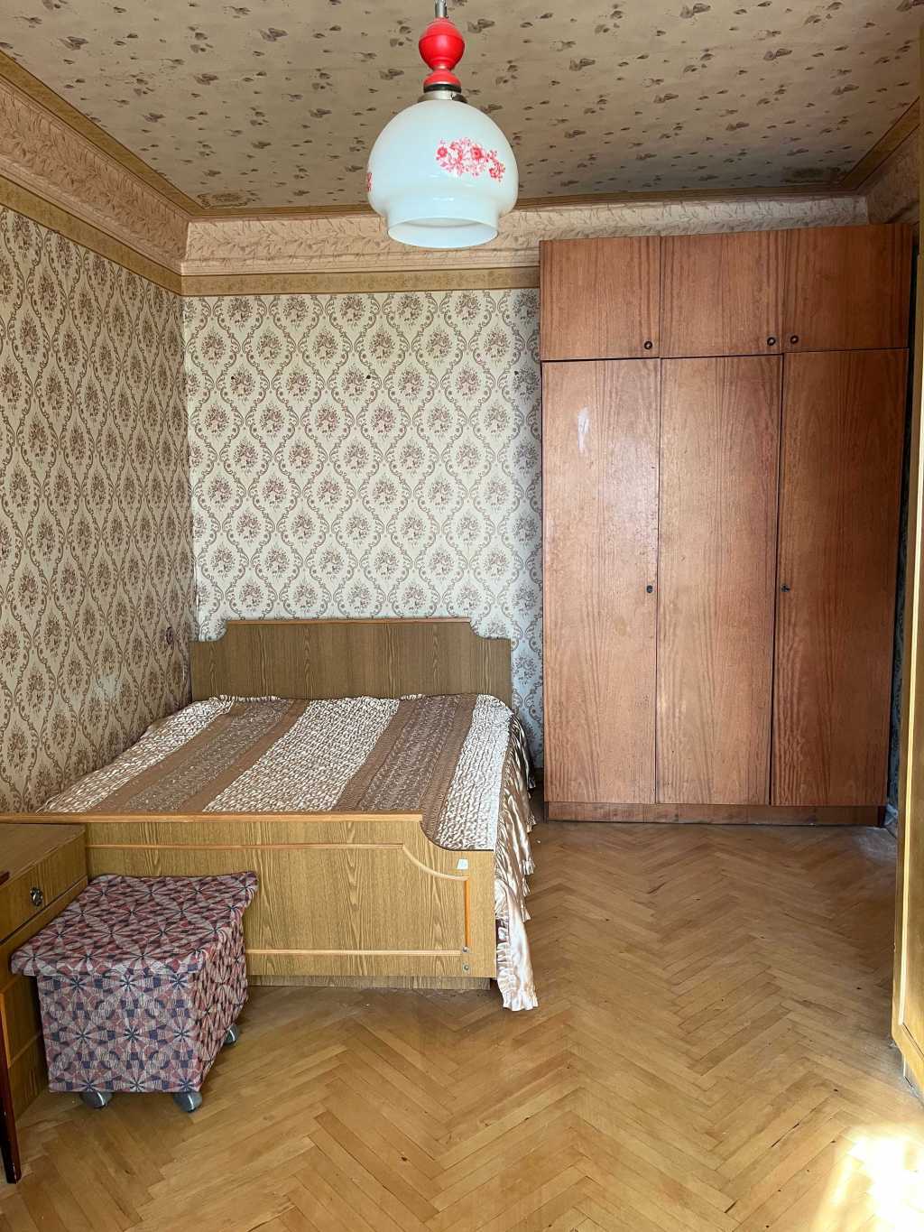 Продаж 2-кімнатної квартири 45 м², Мілютенка вул., 28А