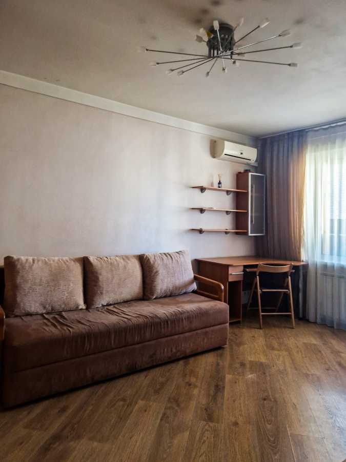Аренда 1-комнатной квартиры 55 м², Ревуцкого ул., 42Б