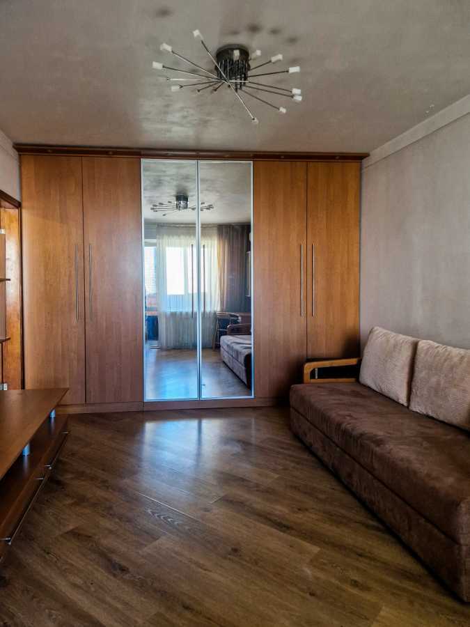 Аренда 1-комнатной квартиры 55 м², Ревуцкого ул., 42Б