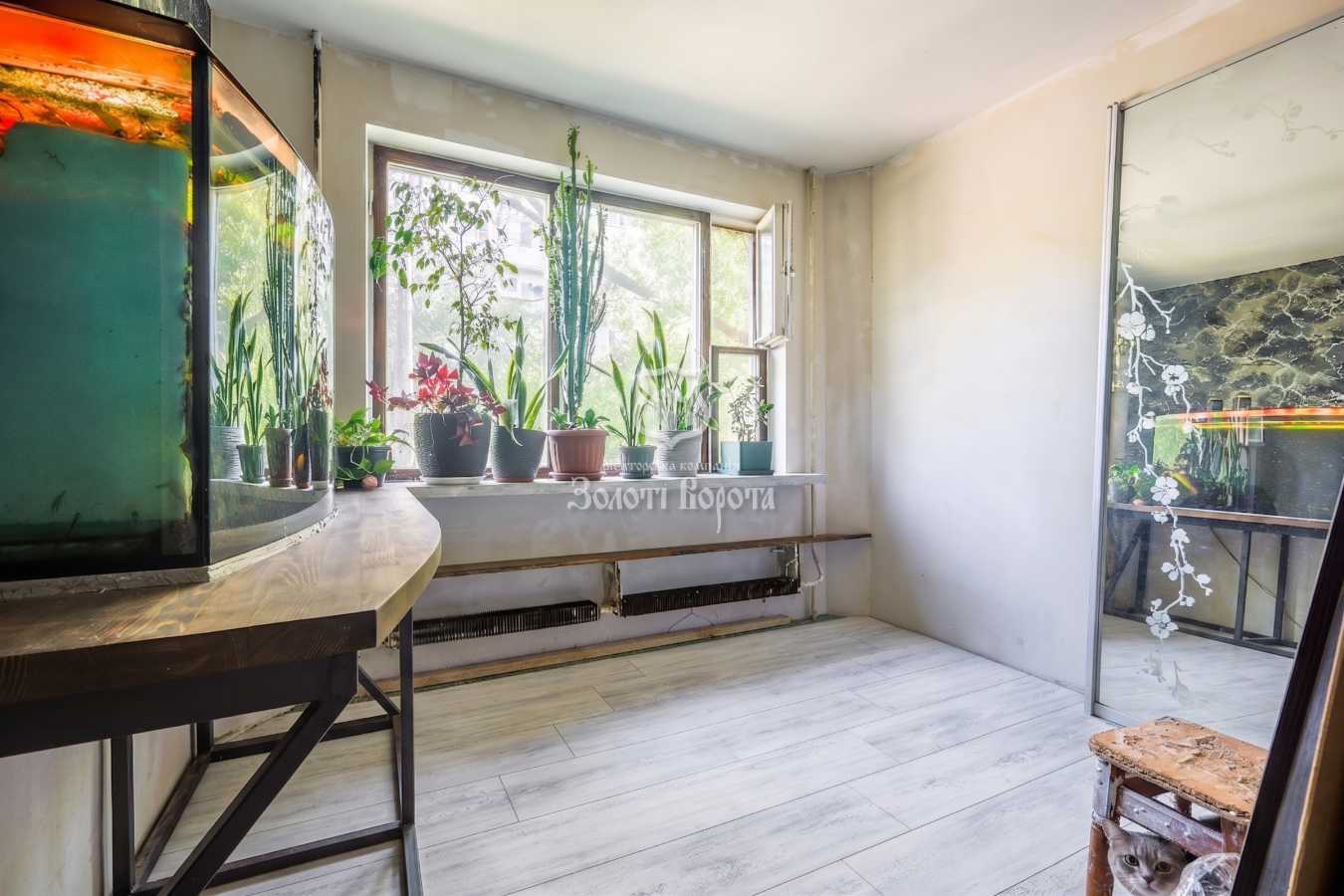 Продаж 3-кімнатної квартири 71 м², Академіка Корольова просп., 12Г