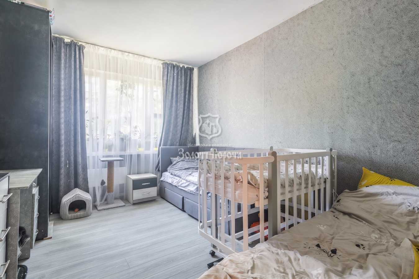 Продаж 3-кімнатної квартири 71 м², Академіка Корольова просп., 12Г