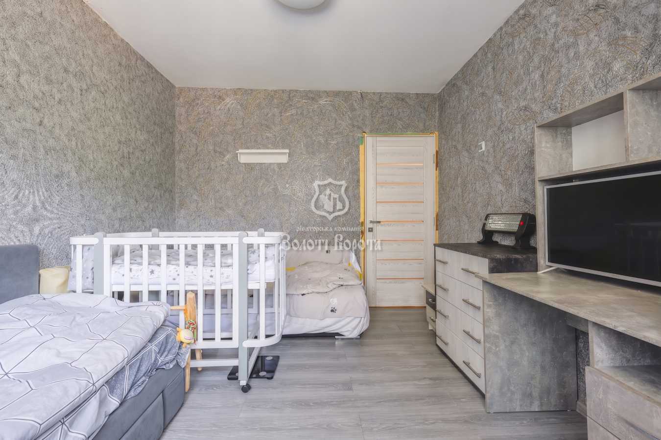 Продаж 3-кімнатної квартири 71 м², Академіка Корольова просп., 12Г