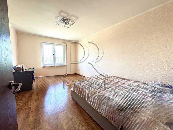Продаж 2-кімнатної квартири 73 м², Балтійський пров., 1