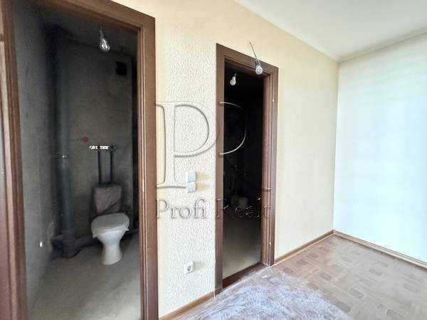 Продаж 2-кімнатної квартири 73 м², Балтійський пров., 1