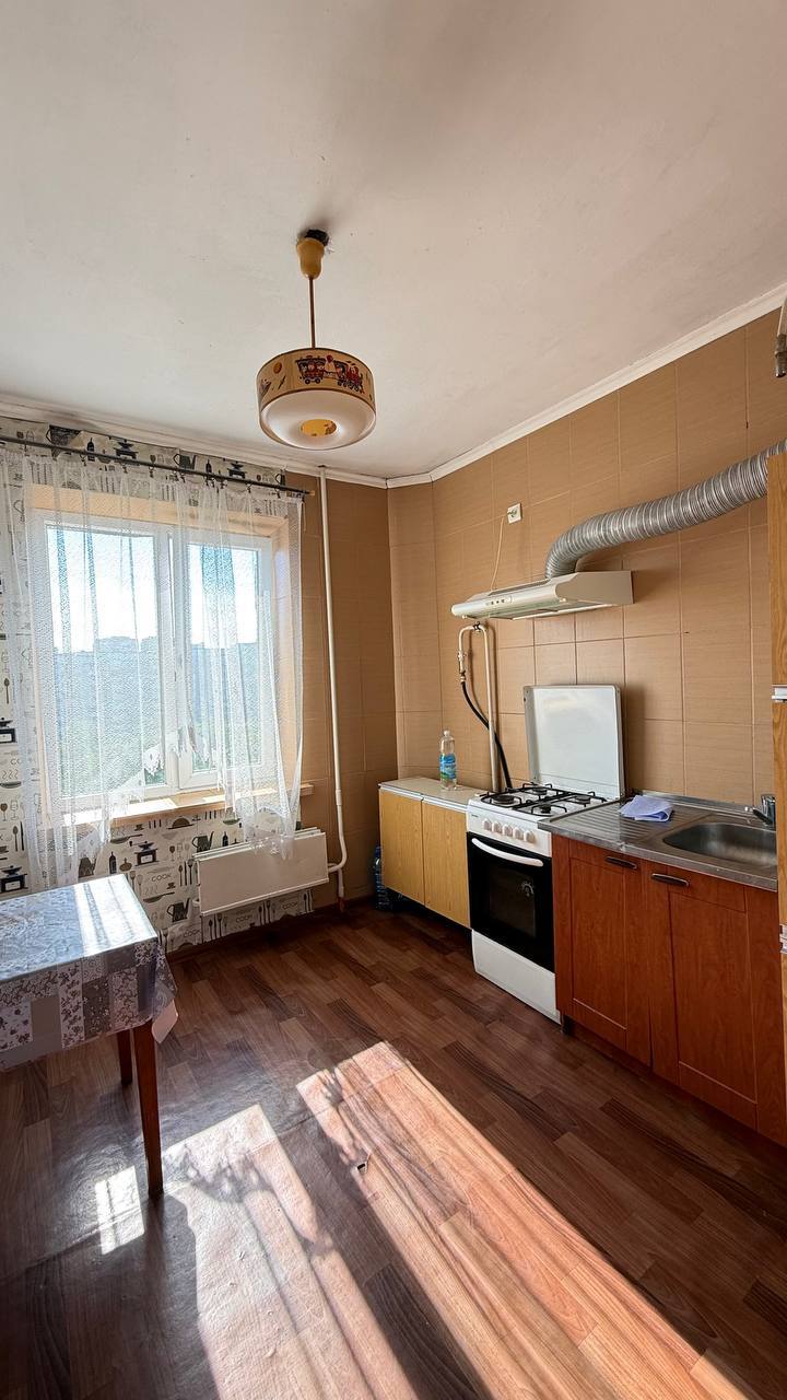 Оренда 1-кімнатної квартири 32 м², Андрія Мельника вул., 16