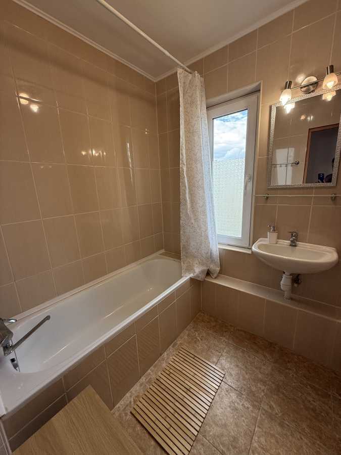 Аренда 3-комнатной квартиры 91 м², Елизаветы Чавдар ул., 6