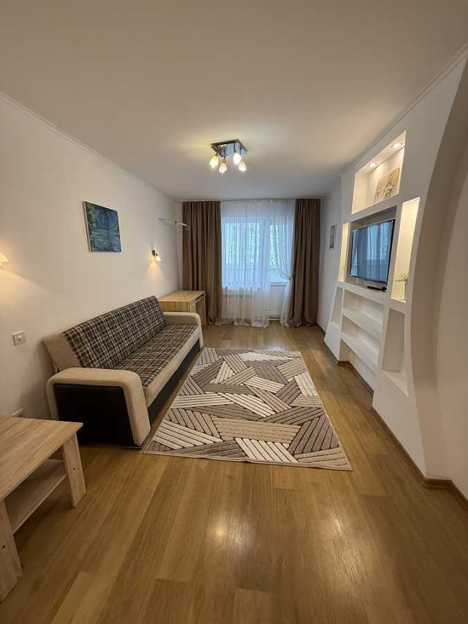 Аренда 3-комнатной квартиры 91 м², Елизаветы Чавдар ул., 6