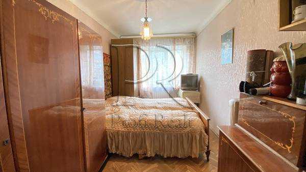 Продажа 2-комнатной квартиры 45 м², Молдовська вулиця, 5