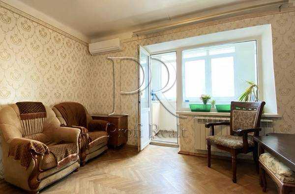 Продажа 2-комнатной квартиры 45 м², Молдовська вулиця, 5