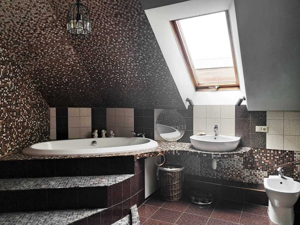 Оренда 5-кімнатної квартири 250 м², Плютовська