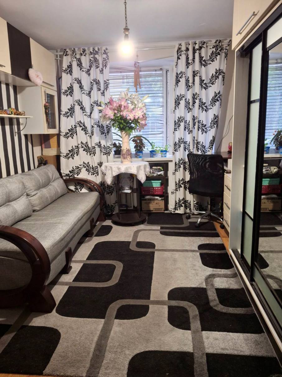 Продаж 1-кімнатної квартири 21 м², Леся Курбаса просп.