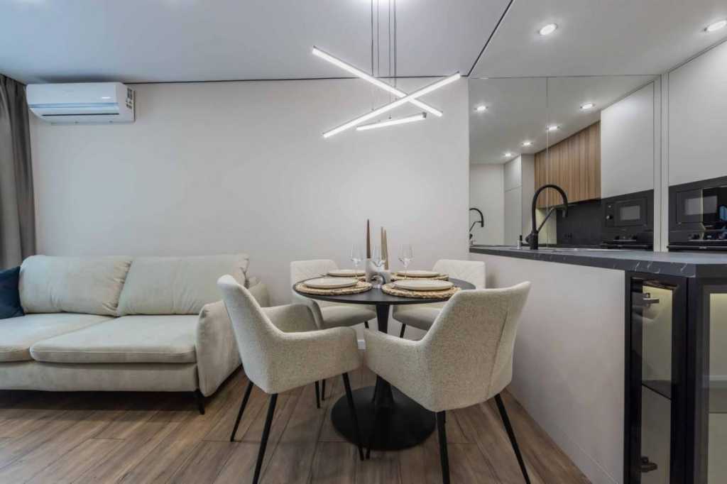 Продаж 2-кімнатної квартири 60 м², Михайла Максимовича вул.