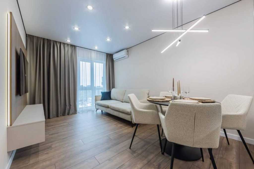 Продаж 2-кімнатної квартири 60 м², Михайла Максимовича вул.