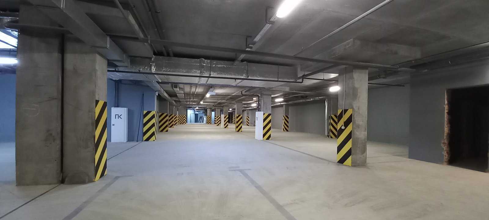 Продажа машиноместа 13 м², Берестейский, 67