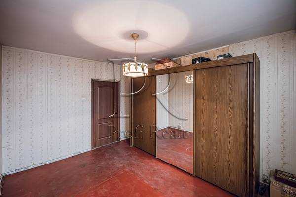 Продаж 3-кімнатної квартири 73 м², Каштанова вул., 8