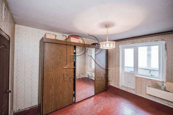 Продаж 3-кімнатної квартири 73 м², Каштанова вул., 8