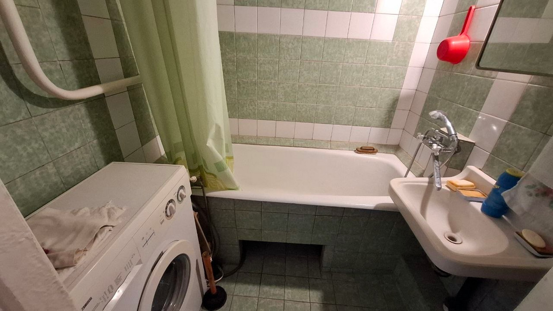 Продажа 4-комнатной квартиры 83 м², Гвардейцев Широнинцев ул., 51