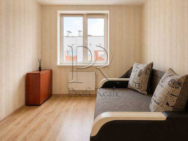 Продаж 1-кімнатної квартири 38 м², Вишнева вул., Машинобудівельників вулиця, 31