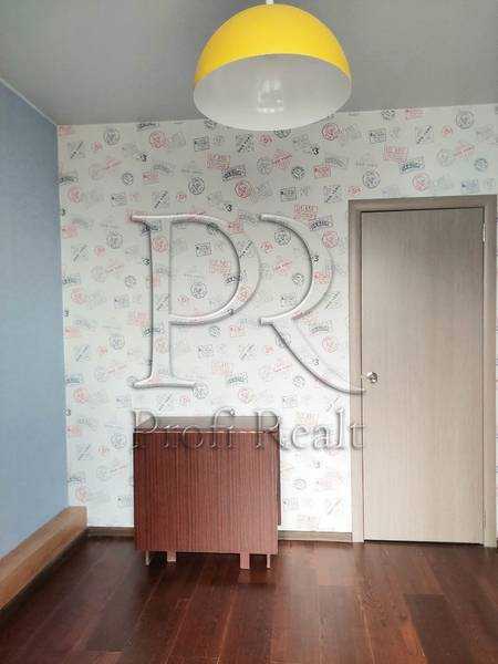Продаж 1-кімнатної квартири 38 м², Вишнева вул., Машинобудівельників вулиця, 31