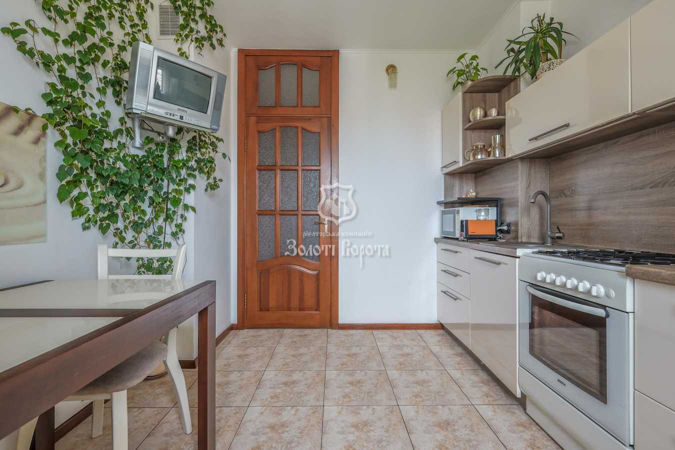 Продаж 3-кімнатної квартири 70.2 м², Миколи Бажана просп., 5А