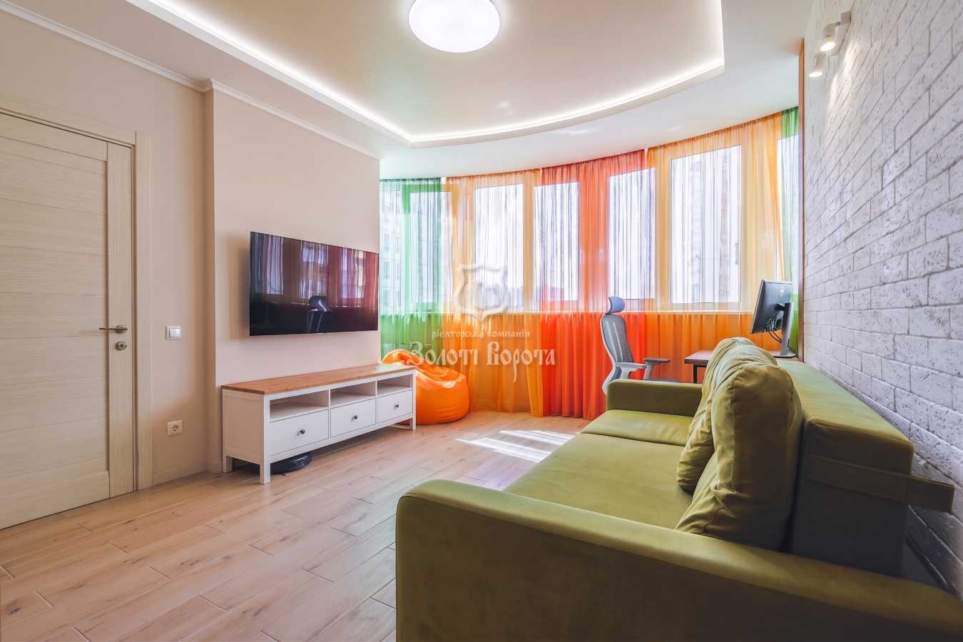 Продажа 2-комнатной квартиры 95.4 м², Михаила Максимовича ул., 3д