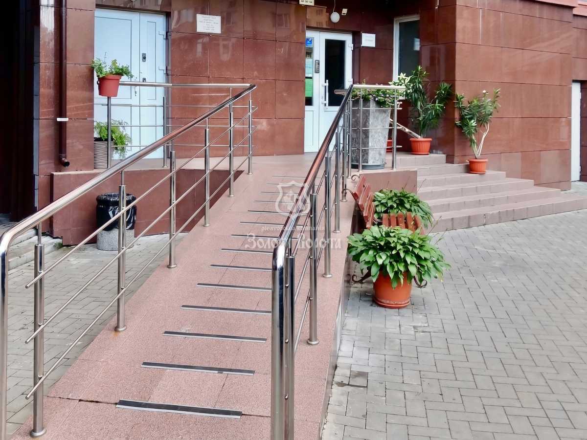 Продажа 2-комнатной квартиры 95.4 м², Михаила Максимовича ул., 3д