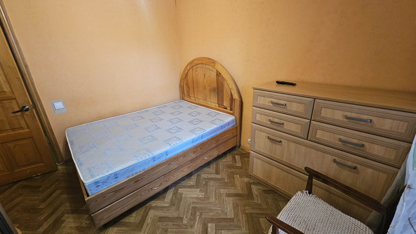Оренда 2-кімнатної квартири 50 м², Дніпровська наб., 9А