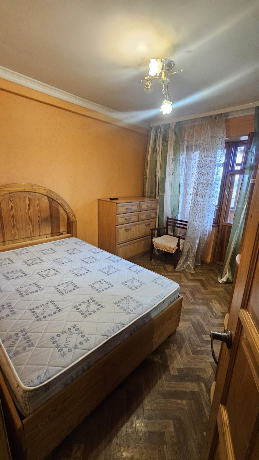 Оренда 2-кімнатної квартири 50 м², Дніпровська наб., 9А