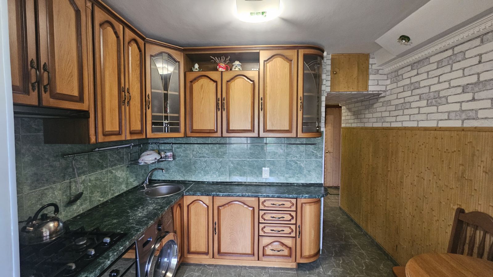 Оренда 2-кімнатної квартири 50 м², Дніпровська наб., 9А