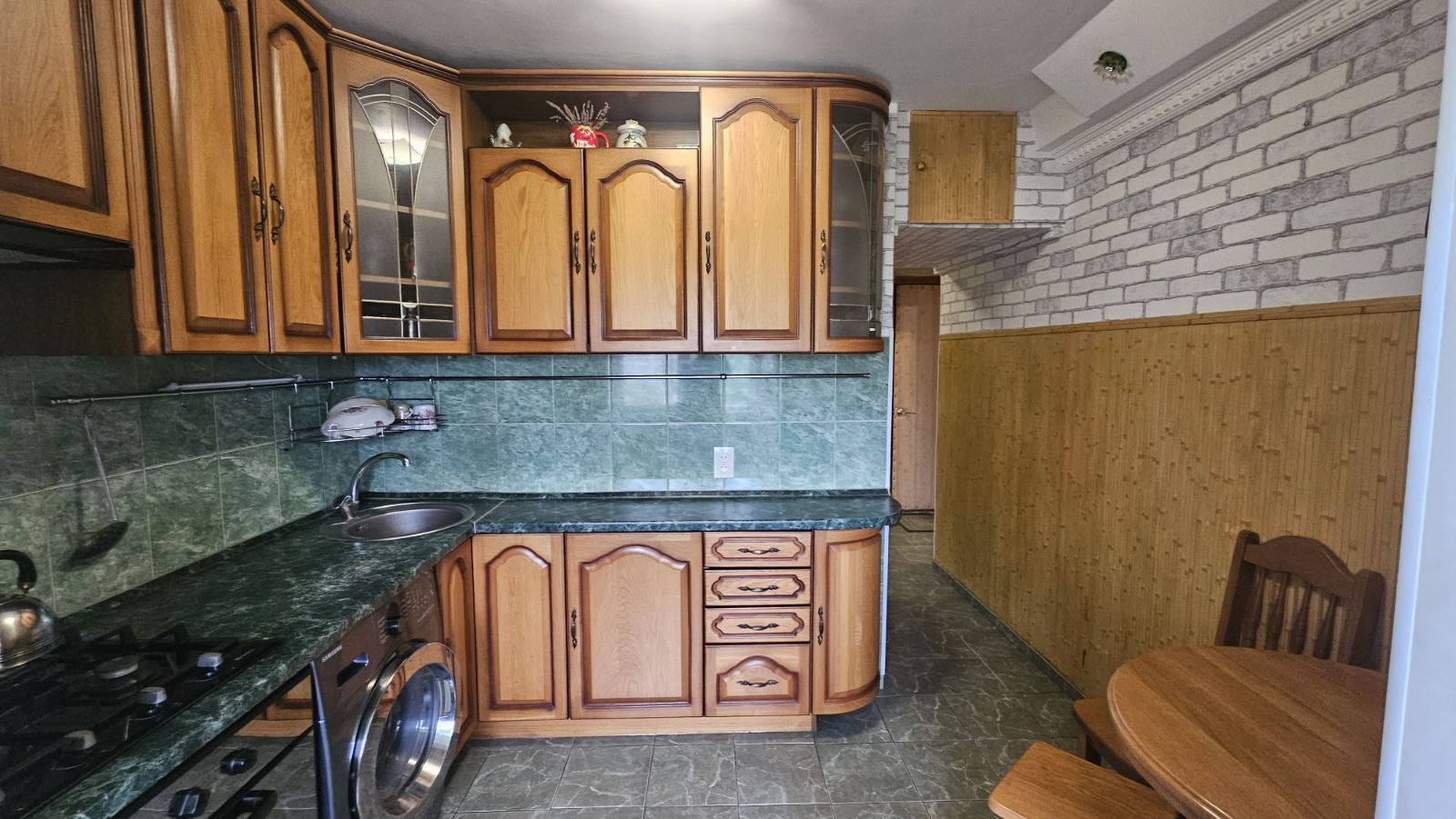 Оренда 2-кімнатної квартири 50 м², Дніпровська наб., 9А