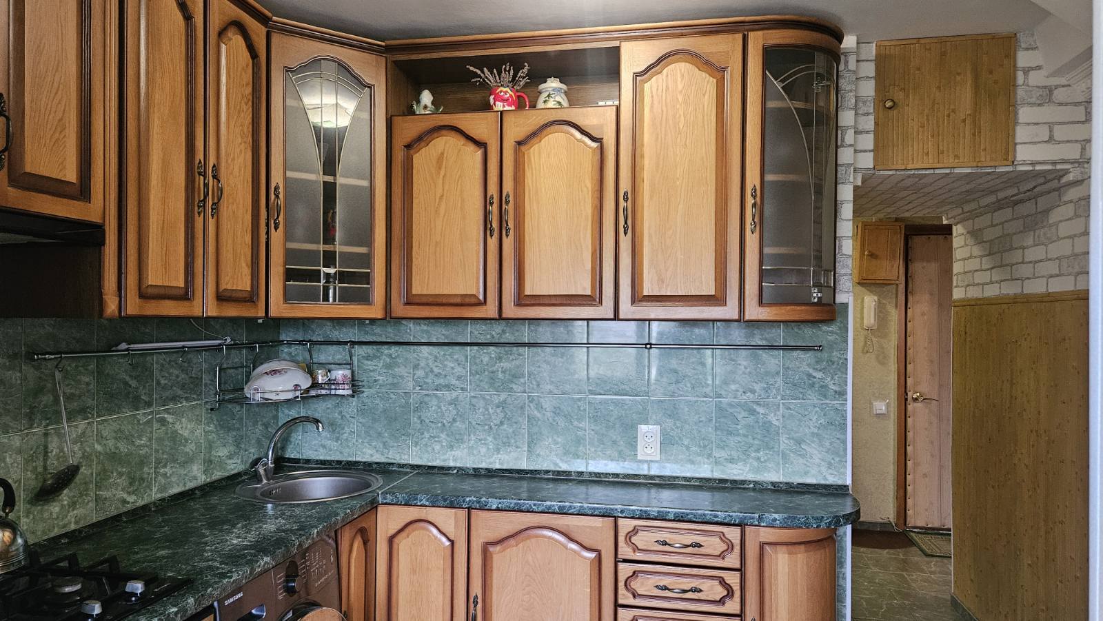 Оренда 2-кімнатної квартири 50 м², Дніпровська наб., 9А
