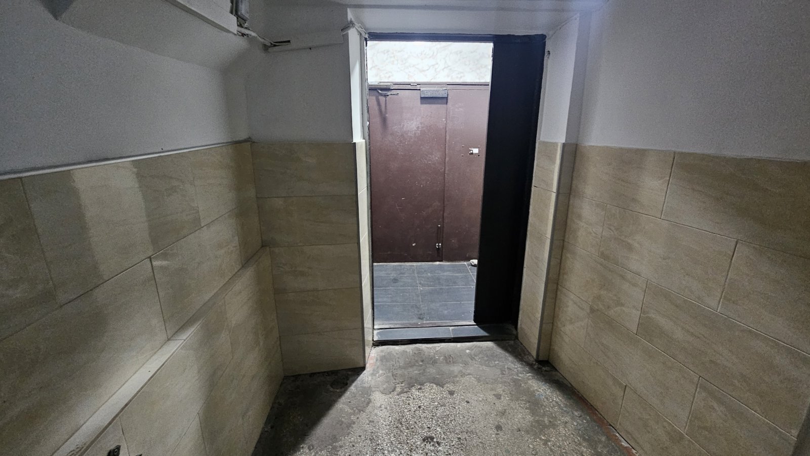 Оренда 2-кімнатної квартири 50 м², Дніпровська наб., 9А