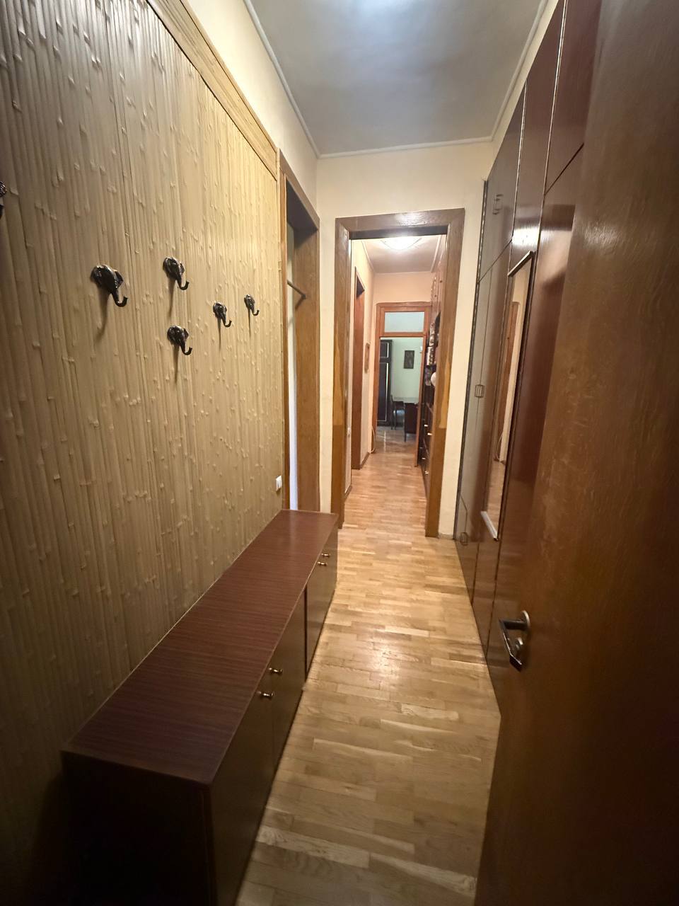 Продаж 2-кімнатної квартири 62.6 м², Миколи Раєвського вул., 28