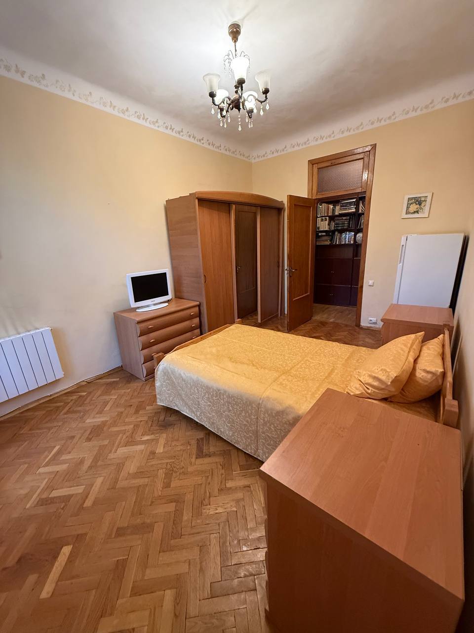 Продаж 2-кімнатної квартири 62.6 м², Миколи Раєвського вул., 28