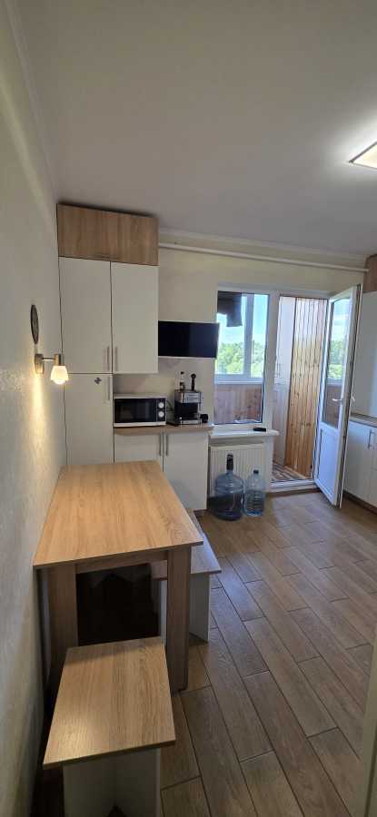 Продаж 1-кімнатної квартири 42 м², Братів Чмілів вул., 2А