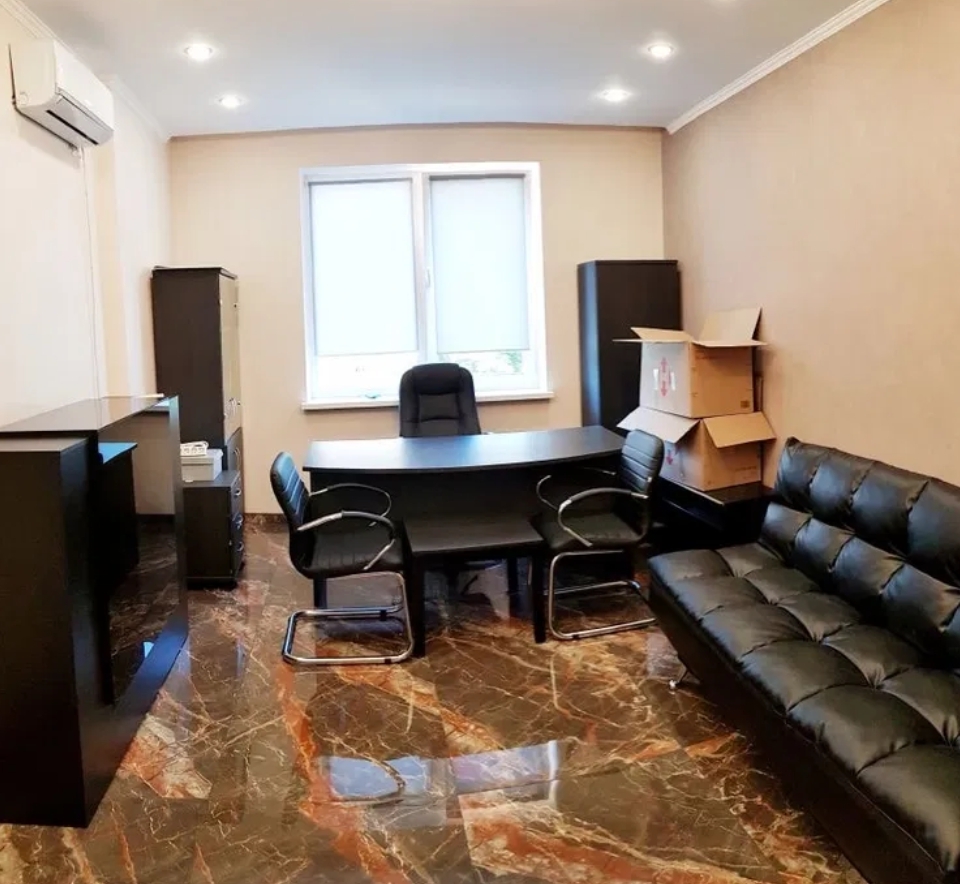 Аренда офиса 45 м², Генуэзская ул.