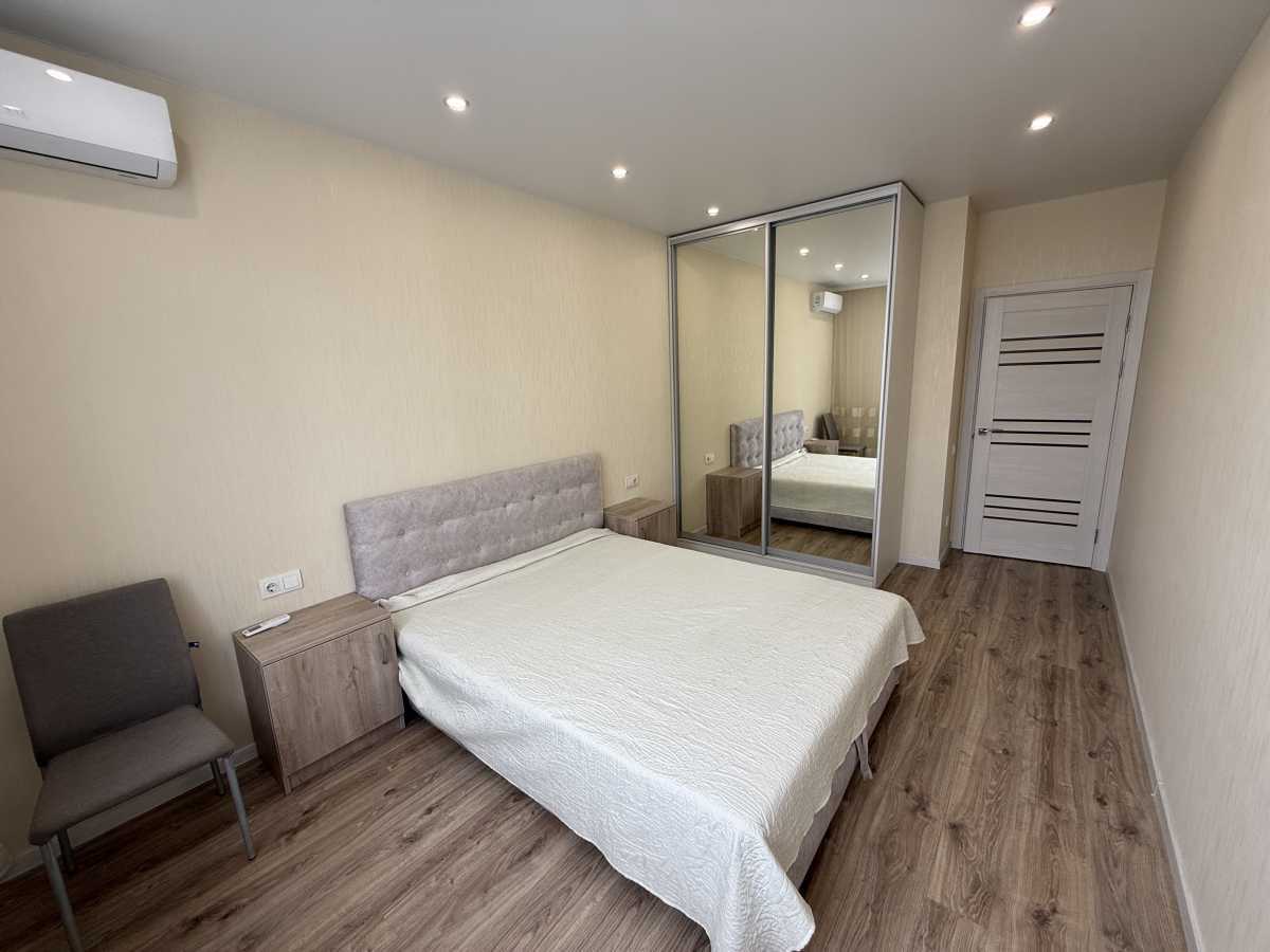 Оренда 2-кімнатної квартири 43.2 м², Європейська пл., Союза, 41Е