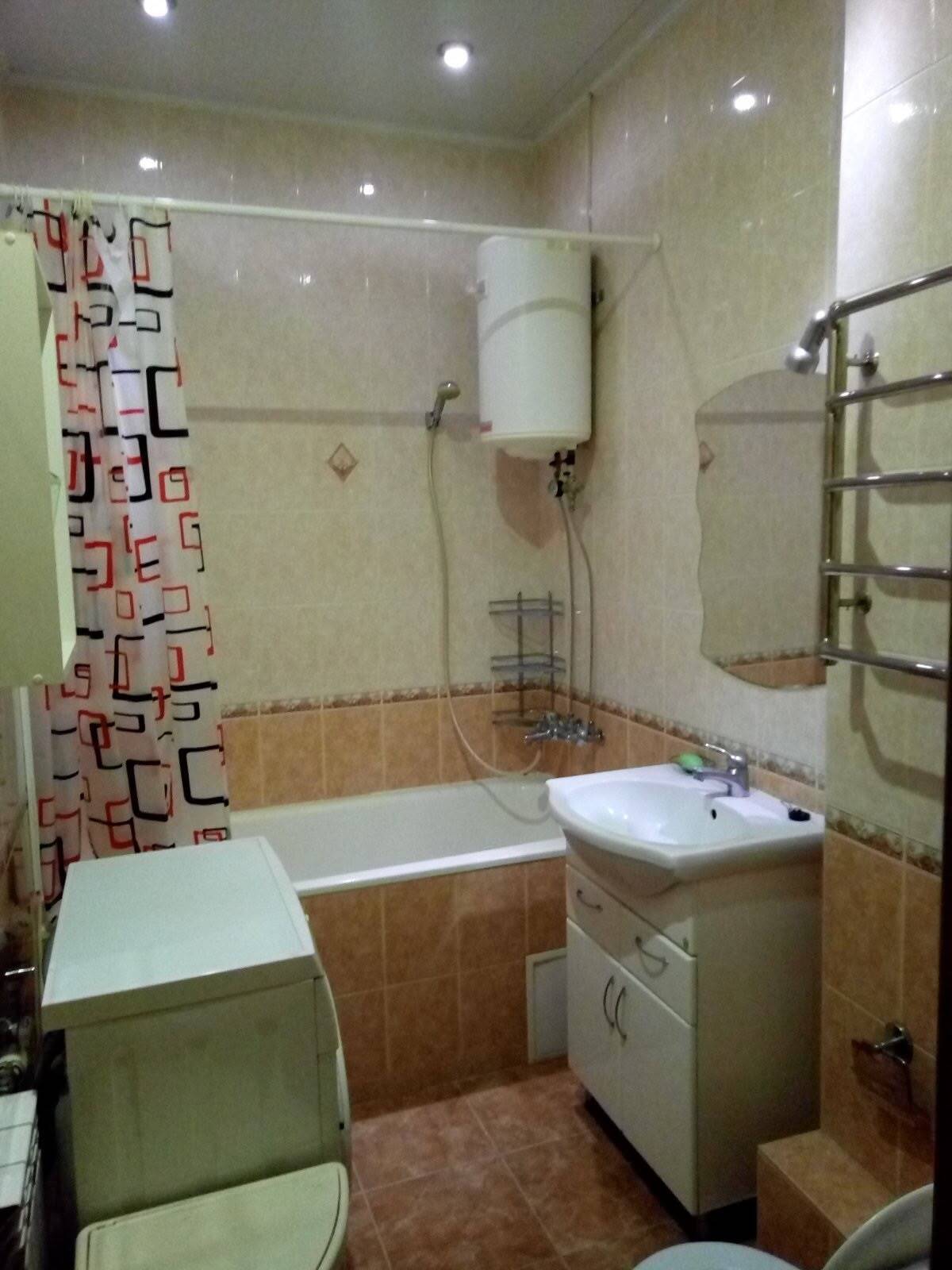 Оренда 1-кімнатної квартири 55 м², Дмитрівська вул., 69