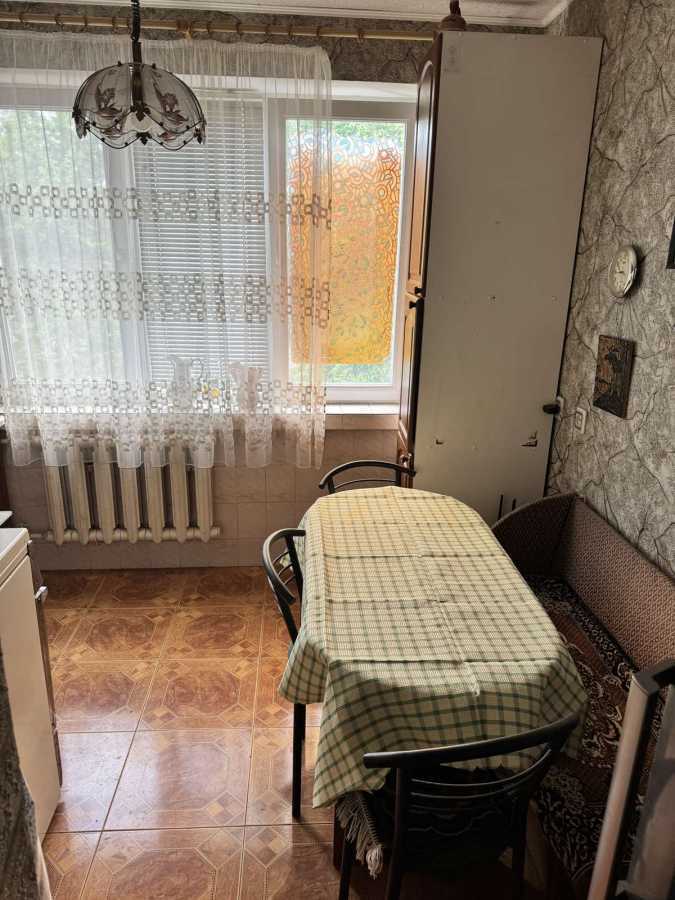 Оренда 2-кімнатної квартири 61 м², Райдужна вул., 3Б