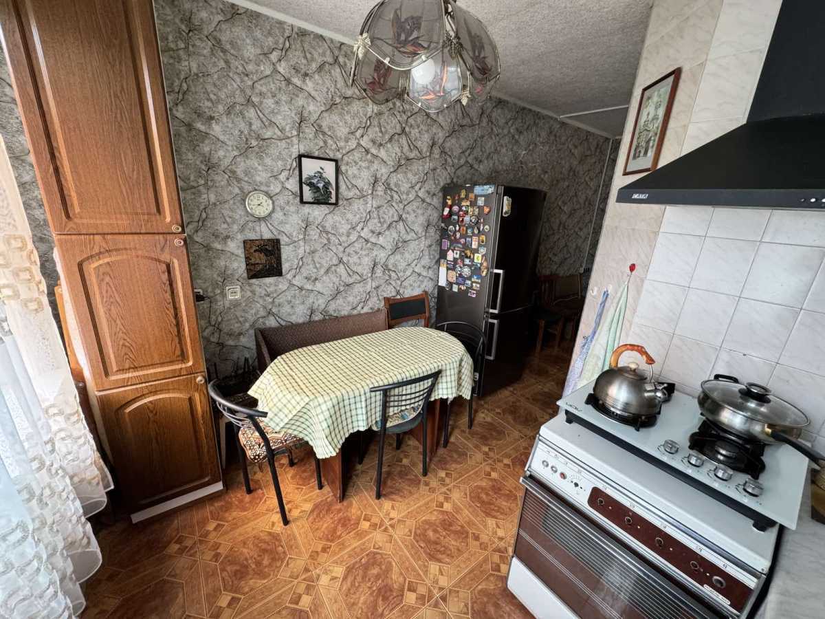 Оренда 2-кімнатної квартири 61 м², Райдужна вул., 3Б