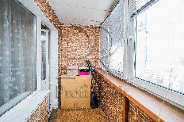 Продаж 3-кімнатної квартири 72 м², Булгакова вул., 3