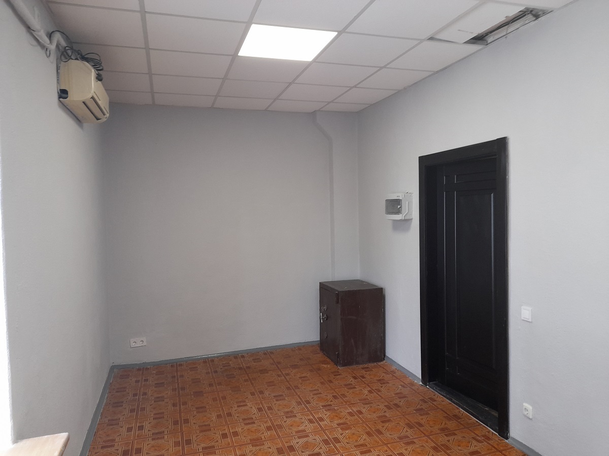 Оренда офісу 17 м², Петропавлівська вул., Велика Кільцева 4а