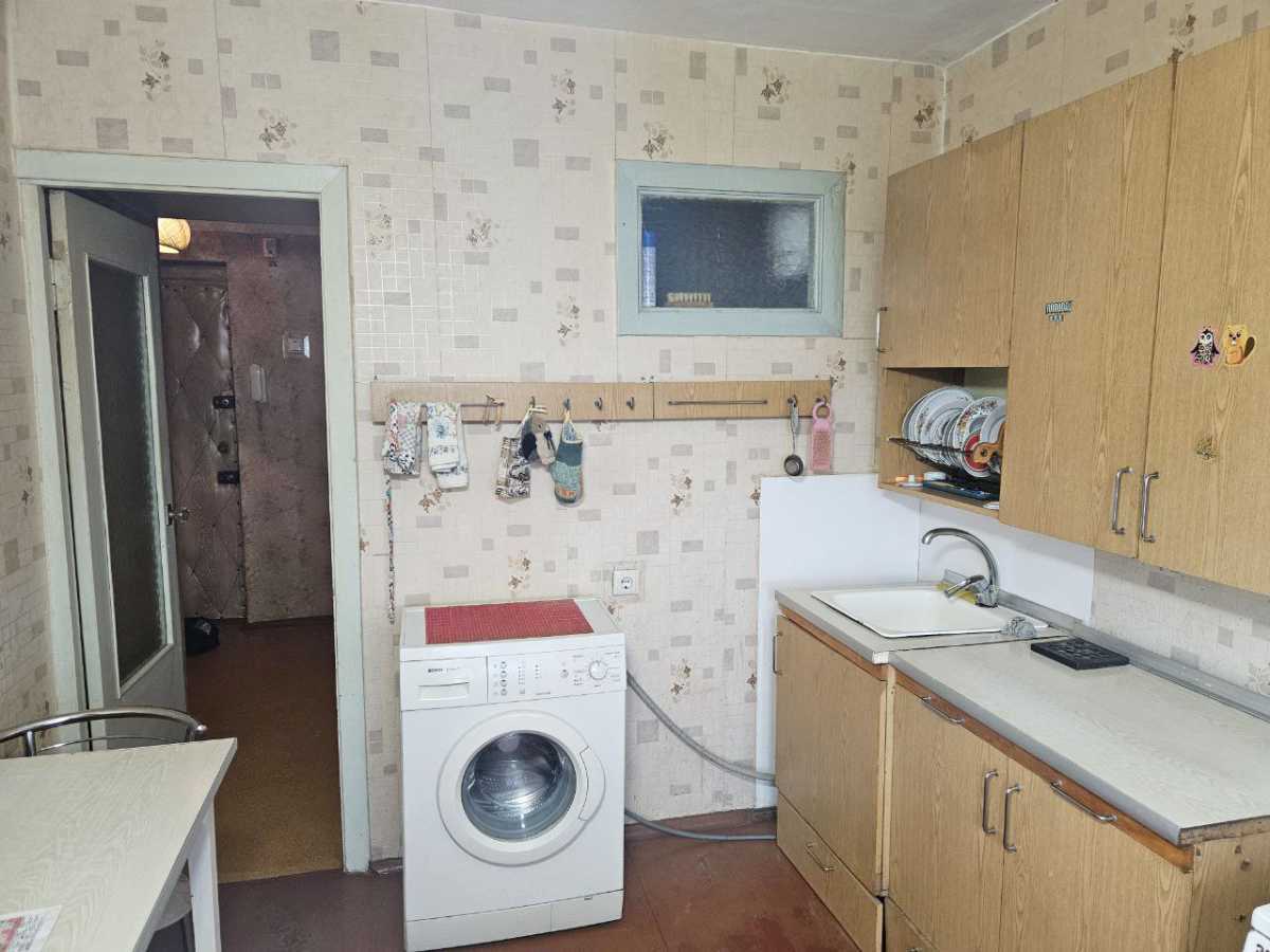 Продаж 1-кімнатної квартири 40 м², Білогородська вул., 45