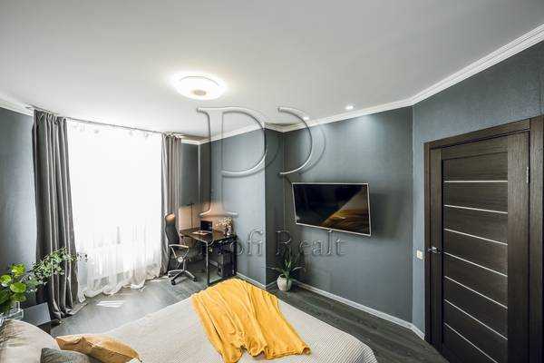 Продаж 1-кімнатної квартири 38 м², Боголюбова вул., 26