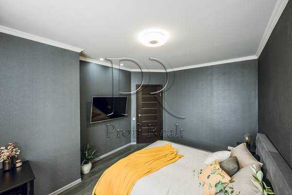 Продаж 1-кімнатної квартири 38 м², Боголюбова вул., 26
