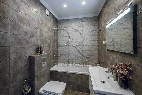 Продаж 1-кімнатної квартири 38 м², Боголюбова вул., 26