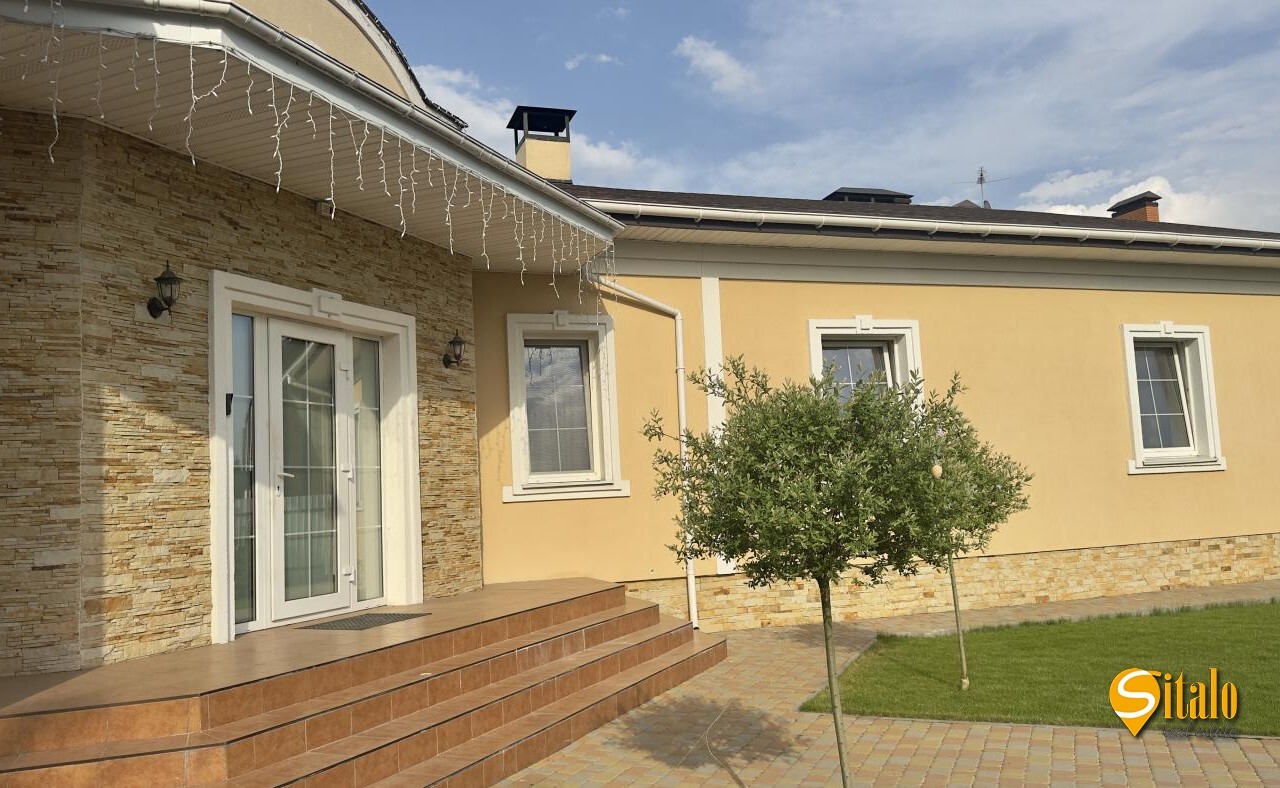 Продажа дома 170 м², 1-я Озерная ул.