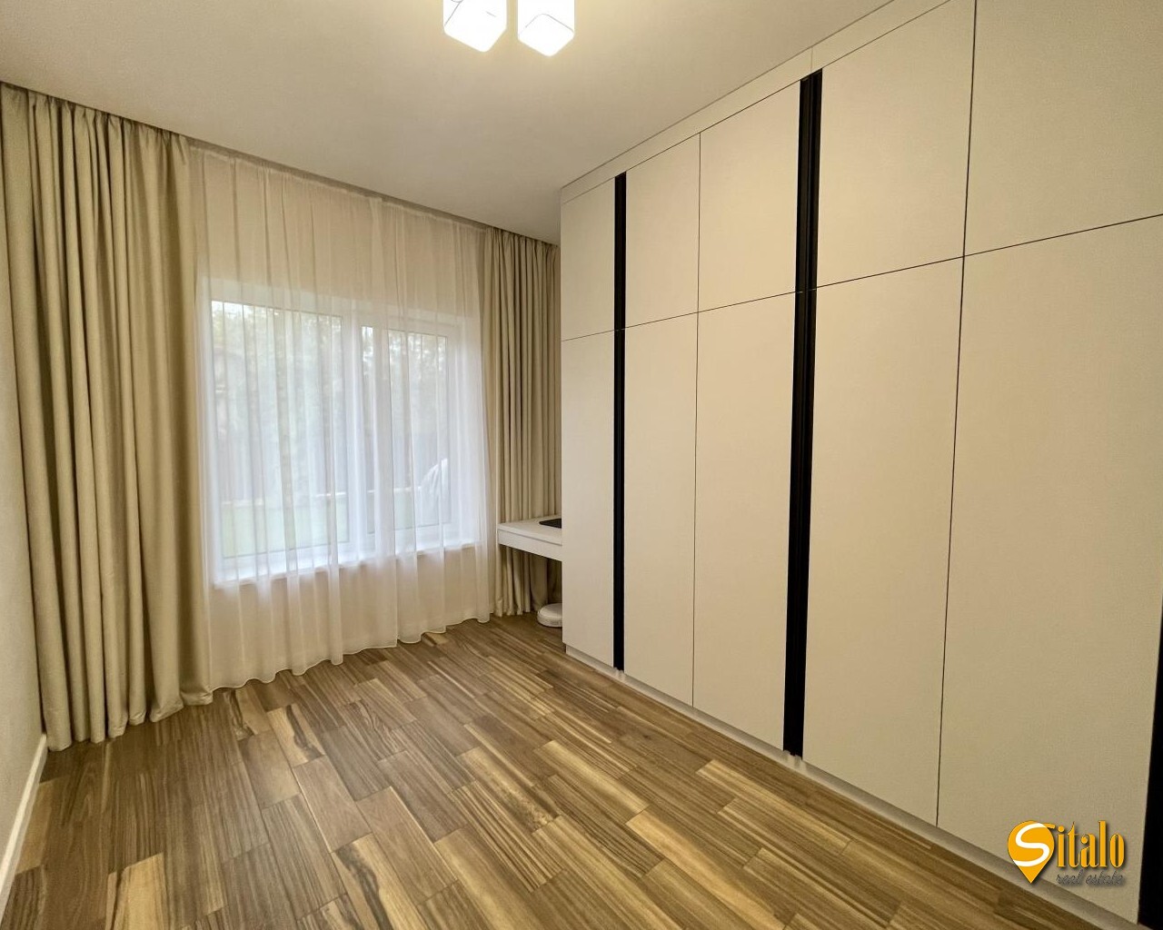 Продаж будинку 144 м²